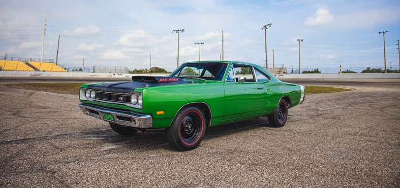 A green Super Bee